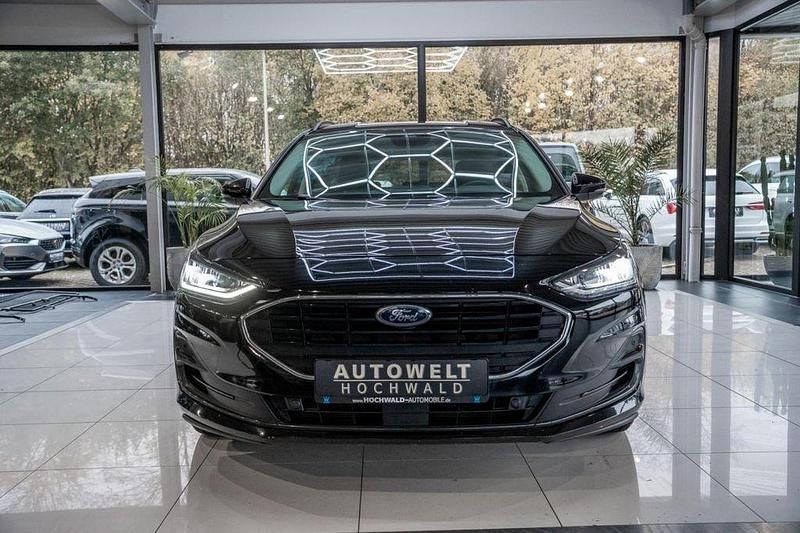 Gebraucht Ford Focus Cool & Connect 120 PS (88 kW) 2022 Schwarz Limousine