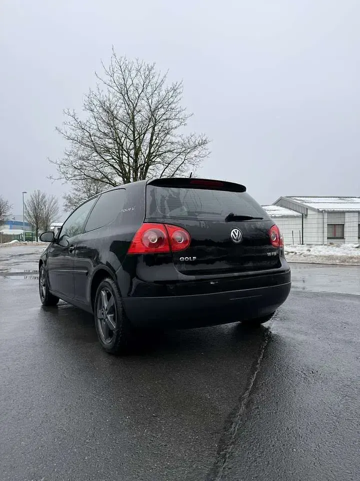 Gebraucht VW Golf V 116 PS (85 kW) 2007 Schwarz Kleinwagen