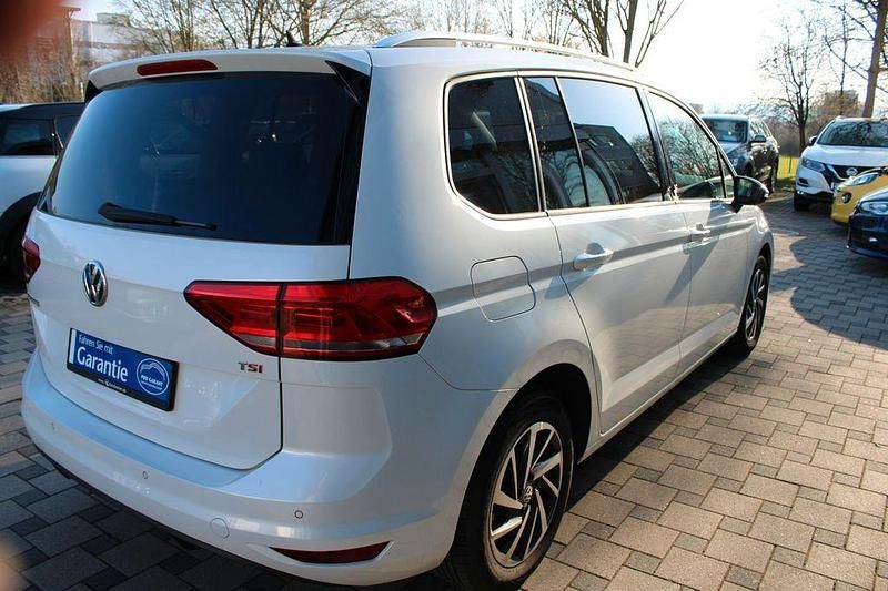 Gebraucht VW Touran Sound 150 PS (110 kW) 2017 Weiß Van / Kleinbus