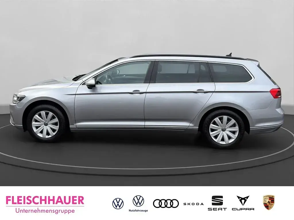 Gebraucht VW Passat Business 150 PS (110 kW) 2022 Silber Kombi