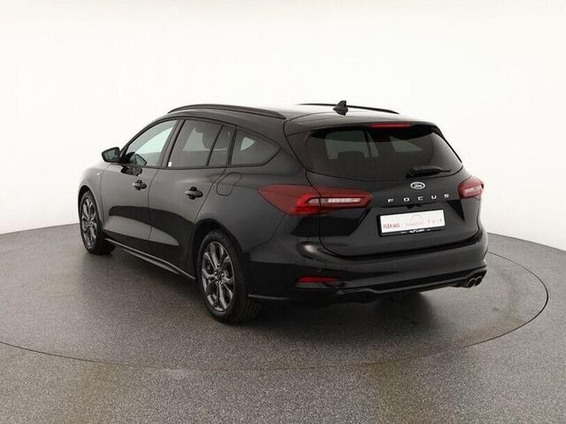 Neu Ford Focus ST-Line X 155 PS (114 kW) 2025 Schwarz Limousine