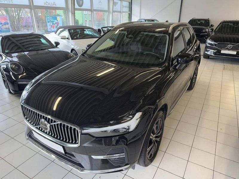 Gebraucht Volvo XC60 Inscription 197 PS (144 kW) 2021 Onyx black SUV