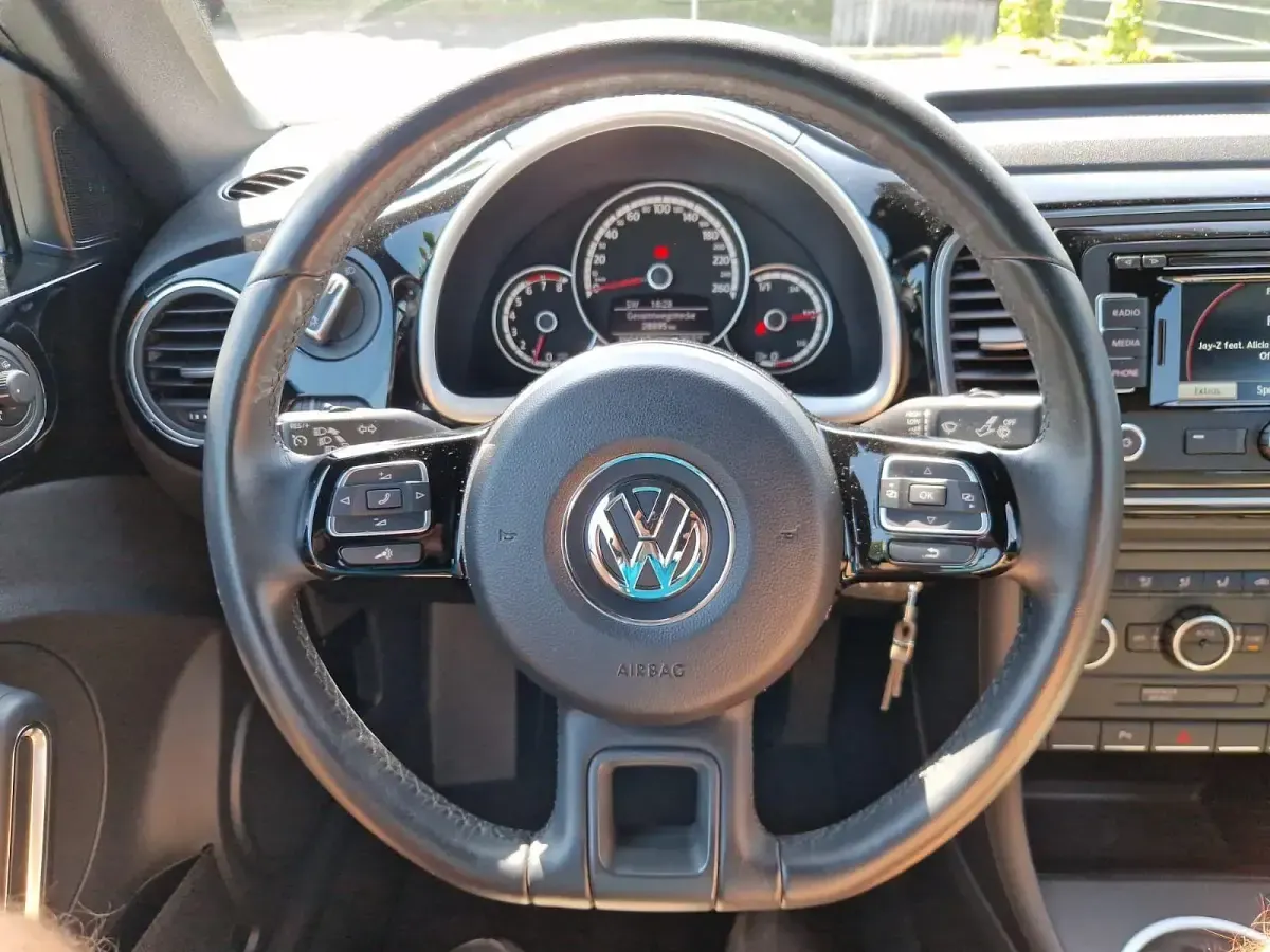Gebraucht VW Beetle S 105 PS (77 kW) 2013 Schwarz Kleinwagen