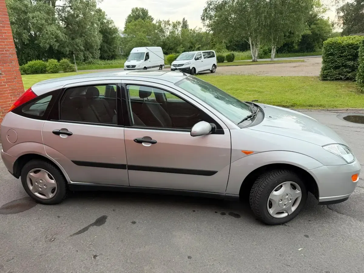 Gebraucht Ford Focus 75 PS (55 kW) 2006 Silber Kombi