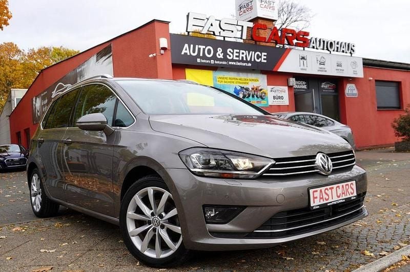 Grau Gebraucht 2016 VW Golf Sportsvan Highline Van / Kleinbus | 15.790 € (Guter Preis) - Bild 1/4