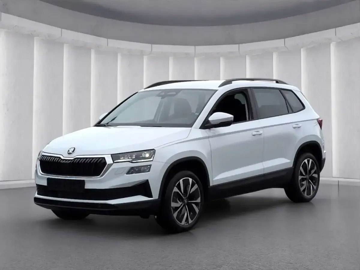 Neu Skoda Karoq 150 PS (110 kW) 2026 Moonweiss metallic SUV