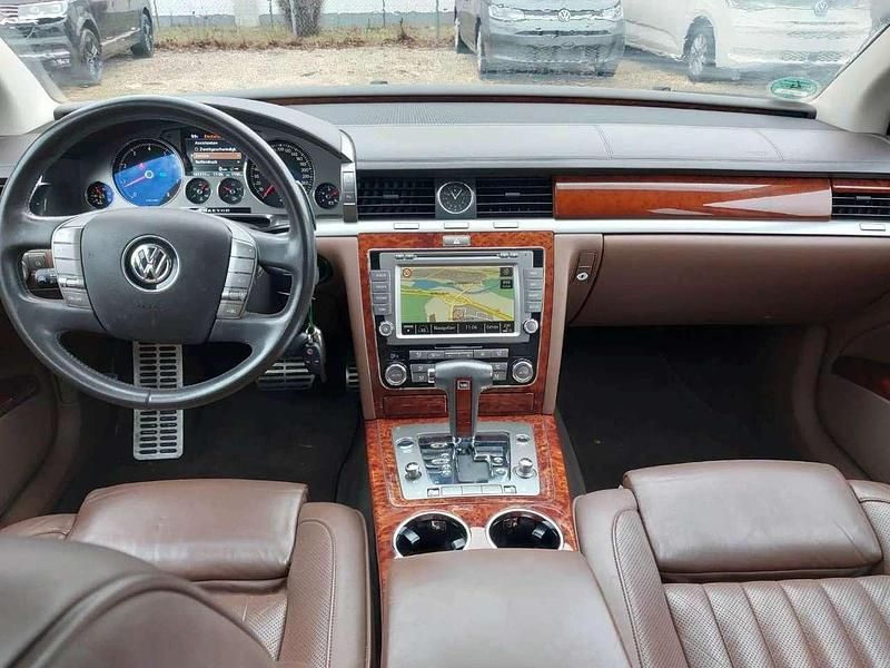 Usata VW Phaeton 334 CV (245 kW) 2011 Grigio Berlina