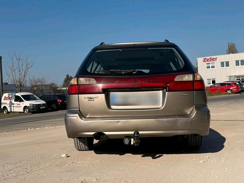 Gebraucht Subaru Legacy 125 PS (91 kW) 2001 Gold Kombi