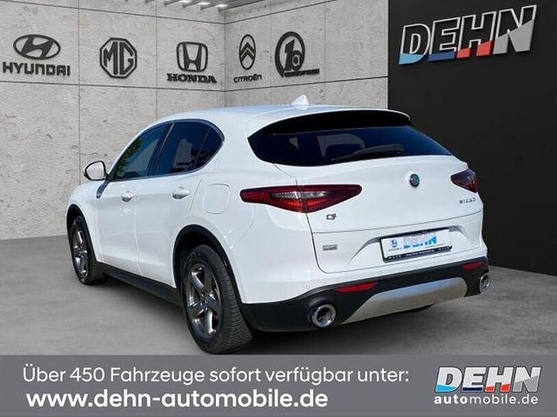 Gebraucht Alfa Romeo Stelvio Super 209 PS (153 kW) 2018 Weiß SUV