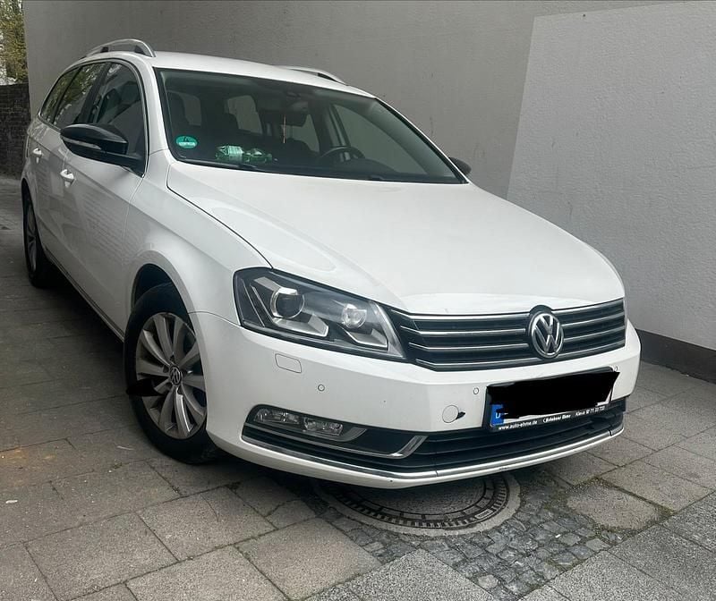Gebraucht VW Passat 140 PS (102 kW) 2014 Weiß Kombi