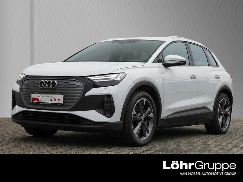 Gebraucht Audi Q4 e-tron Ambiente 150 kW (204 PS) 2021 Gletscherweiß metallic SUV