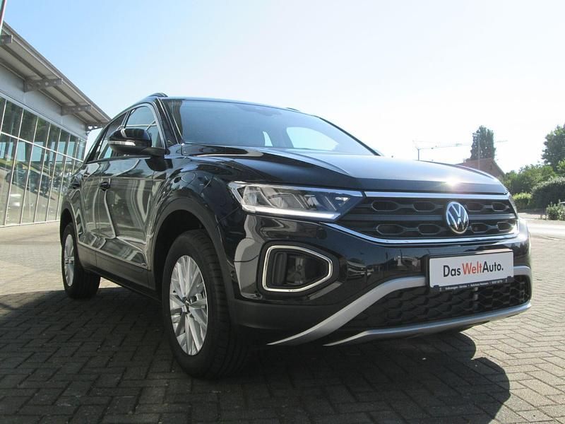 Gebraucht VW T-Roc Life 110 PS (80 kW) 2022 Schwarz metallic SUV