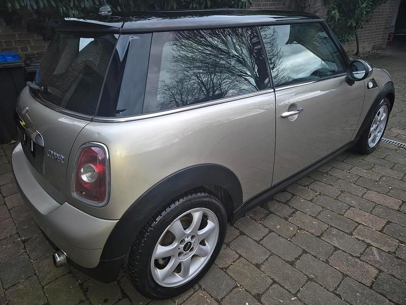 Gebraucht Mini Cooper 120 PS (88 kW) 2007 Braun Kleinwagen