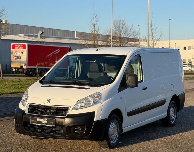 Gebraucht Peugeot Expert 128 PS (94 kW) 2014 Weiß Van