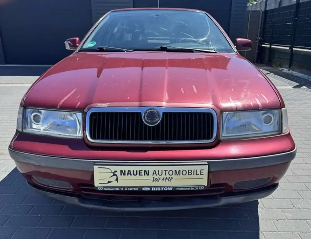 Gebraucht Skoda Octavia 101 PS (74 kW) 1999 Rot Limousine