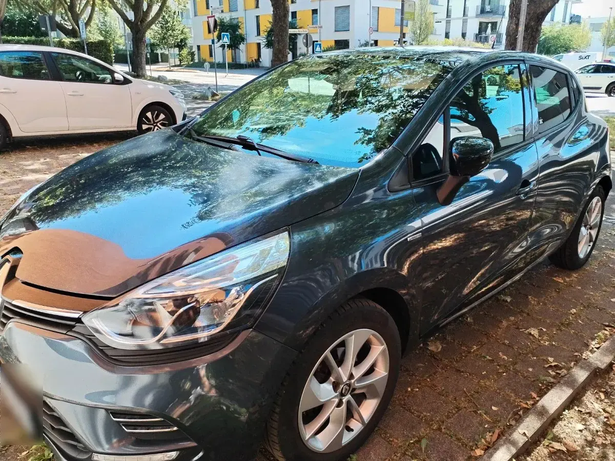 Gebraucht Renault Clio LIMITED 90 PS (66 kW) 2017 Schwarz Kleinwagen