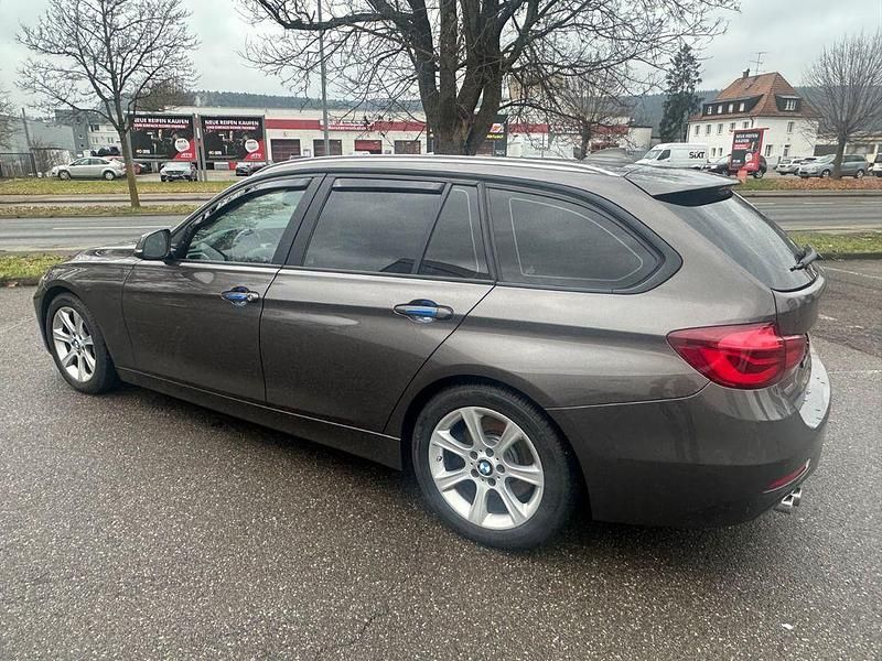 Gebraucht BMW 330 258 PS (189 kW) 2014 Grau Kombi