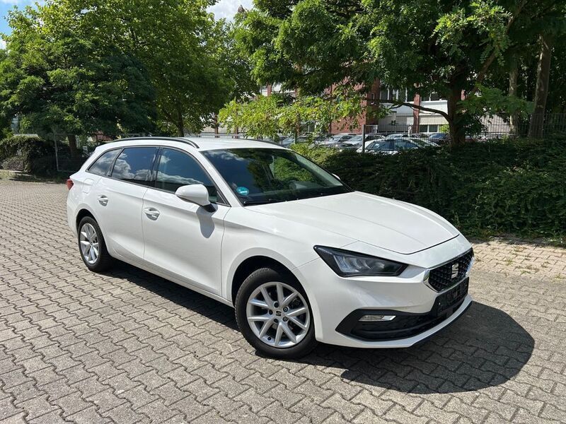Gebraucht Seat Leon Style 150 PS (110 kW) 2023 Weiß Limousine