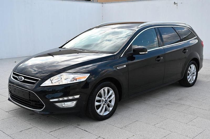Schwarz Gebraucht 2013 Ford Mondeo Titanium Limousine | 5.960 € (Guter Preis) - Bild 1/4