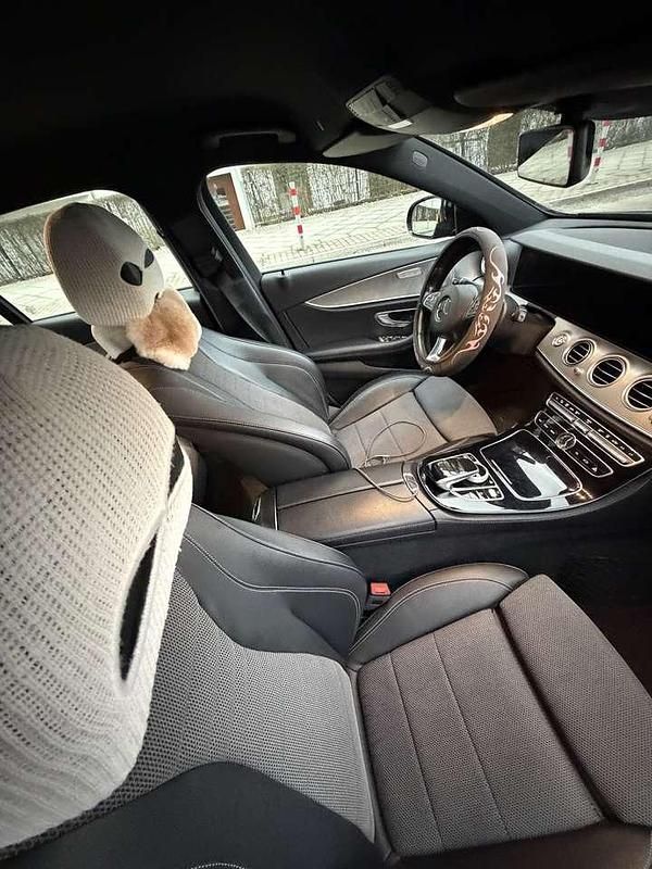 Gebraucht Mercedes E350 Avantgarde 211 PS (155 kW) 2018 Limousine