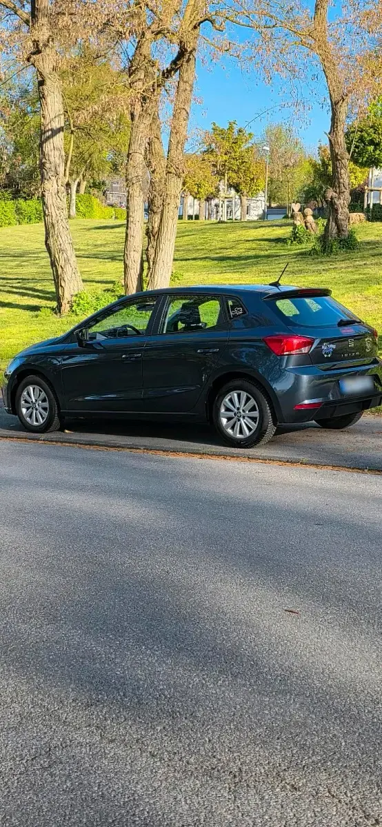 Gebraucht Seat Leon 105 PS (77 kW) 2020 Blau Limousine