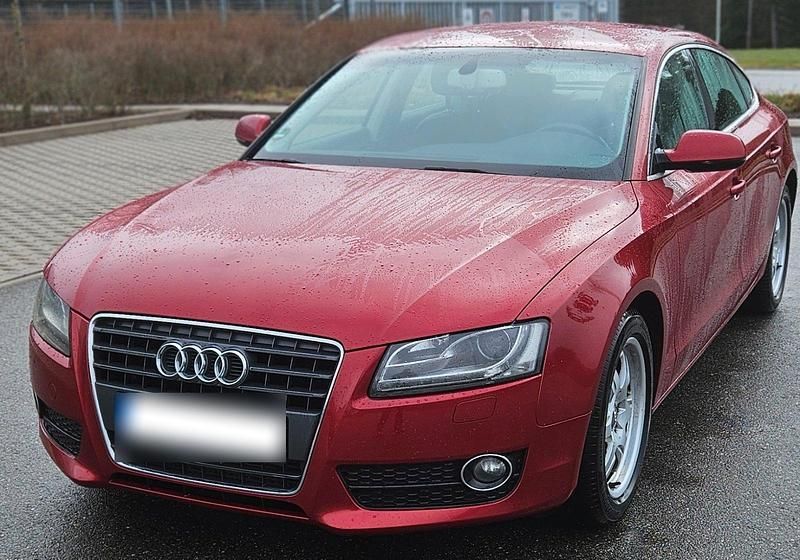 Gebraucht Audi A5 Comfort 179 PS (131 kW) 2010 Rot Coupé