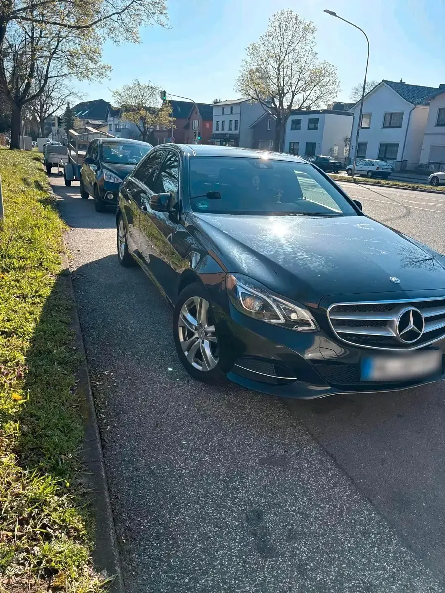 Gebraucht Mercedes E350 263 PS (193 kW) 2014 Schwarz Limousine