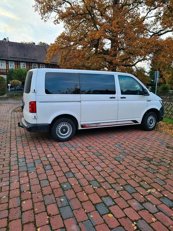 Gebraucht VW Transporter 102 PS (75 kW) 2019 Weiß Van
