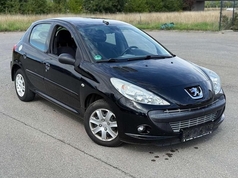 Schwarz Gebraucht 2011 Peugeot 206+ Kleinwagen | 2.999 € (Fairer Preis) - Bild 1/4