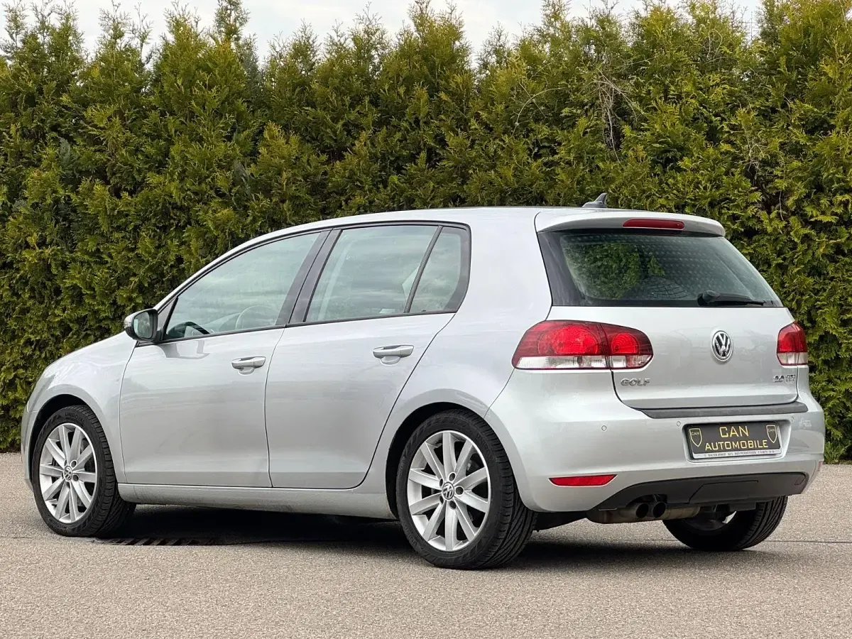 Gebraucht VW Golf VI Highline 140 PS (102 kW) 2009 Silber Kleinwagen