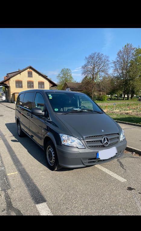 Grau Gebraucht 2014 Mercedes Vito Van / Kleinbus | 15.500 € (Fairer Preis) - Bild 1/4