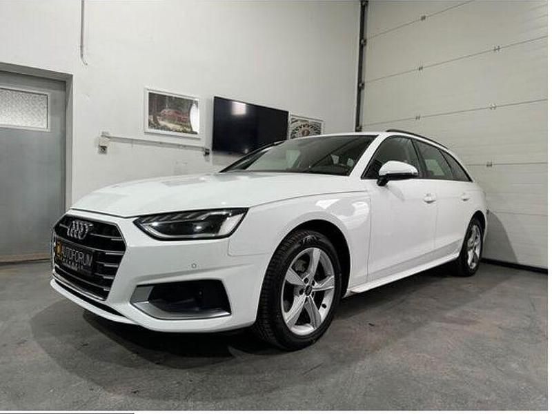 Gebraucht Audi A4 Ambiente 163 PS (119 kW) 2022 Weiss Limousine