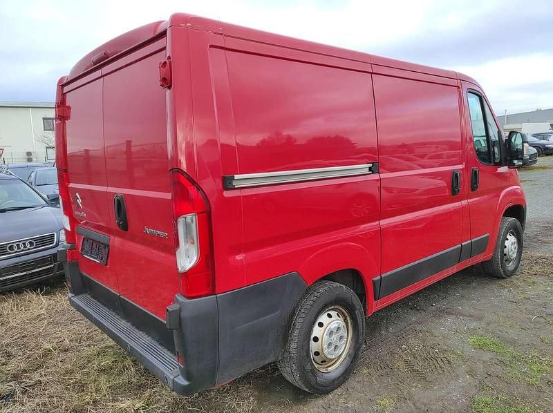 Gebraucht Citroën Jumper Profi 131 PS (96 kW) 2019 Farbe rot tiziano/deckende Van / Kleinbus
