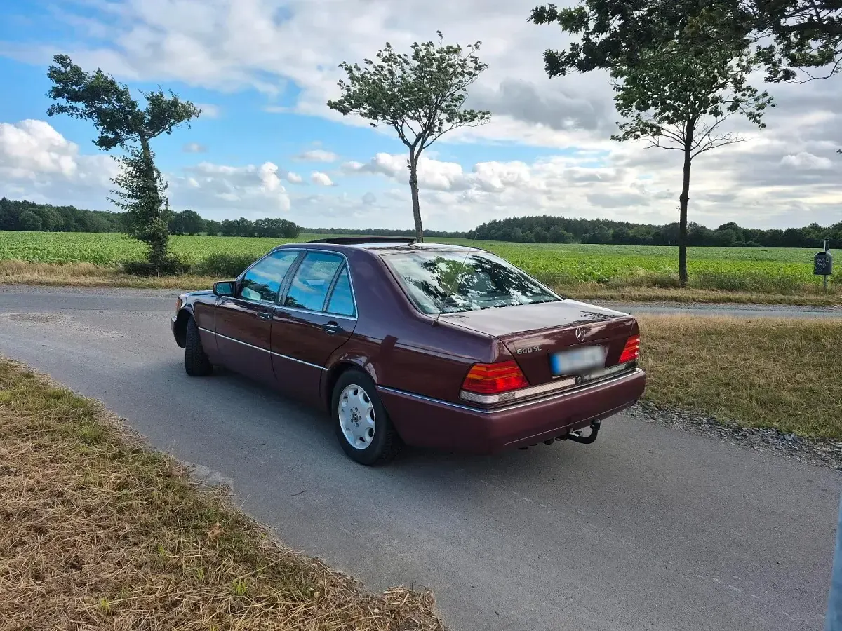 Gebraucht Mercedes 400 286 PS (210 kW) 1992 Rot Limousine