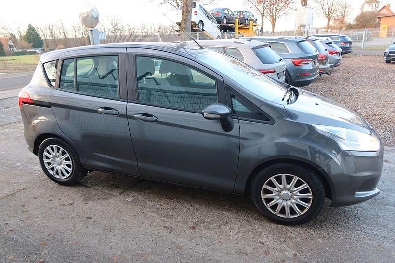 Gebraucht Ford B-MAX Trend 101 PS (74 kW) 2015 Grau Van / Kleinbus