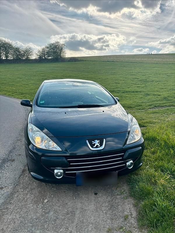 Gebraucht Peugeot 307 CC 140 PS (102 kW) 2007 Schwarz Cabrio