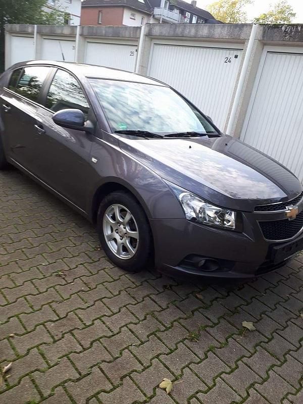 Gebraucht Chevrolet Cruze 163 PS (119 kW) 2012 Grau Limousine