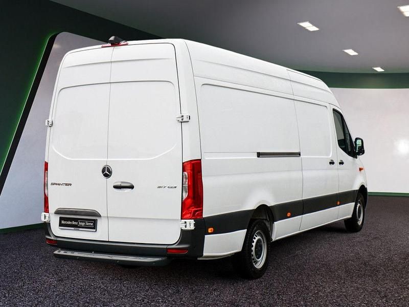 Gebraucht Mercedes Sprinter 170 PS (125 kW) 2024 Weiss / arktikweiss Van