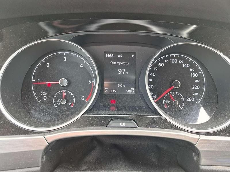 Gebraucht VW Touran 116 PS (85 kW) 2019 Weiß Van / Kleinbus