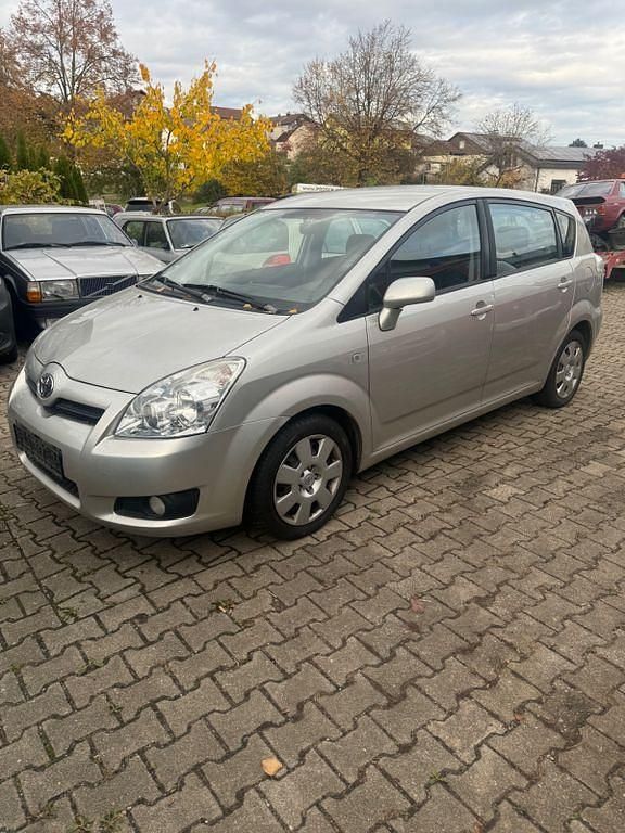 Silber Gebraucht 2007 Toyota Corolla Verso Sol Van / Kleinbus | 3.000 € (Fairer Preis) - Bild 1/4
