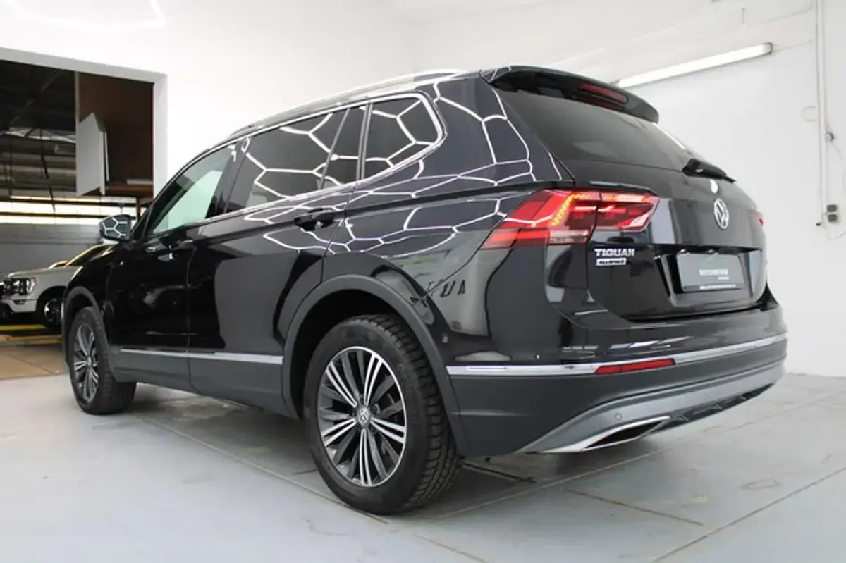 Gebraucht VW Tiguan Allspace Highline 179 PS (131 kW) 2018 Schwarz SUV