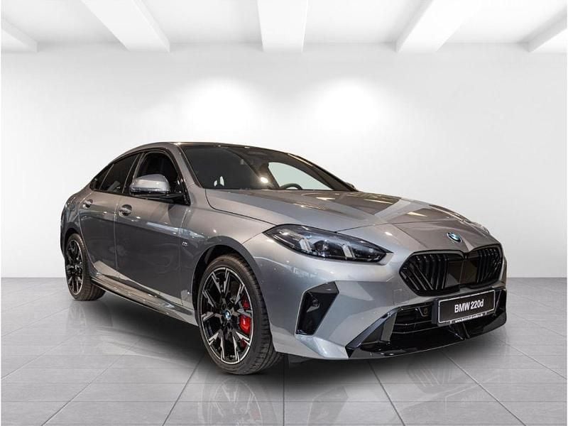 Gebraucht BMW 220 Performance 163 PS (119 kW) 2025 Skyscraper grau metallic Limousine