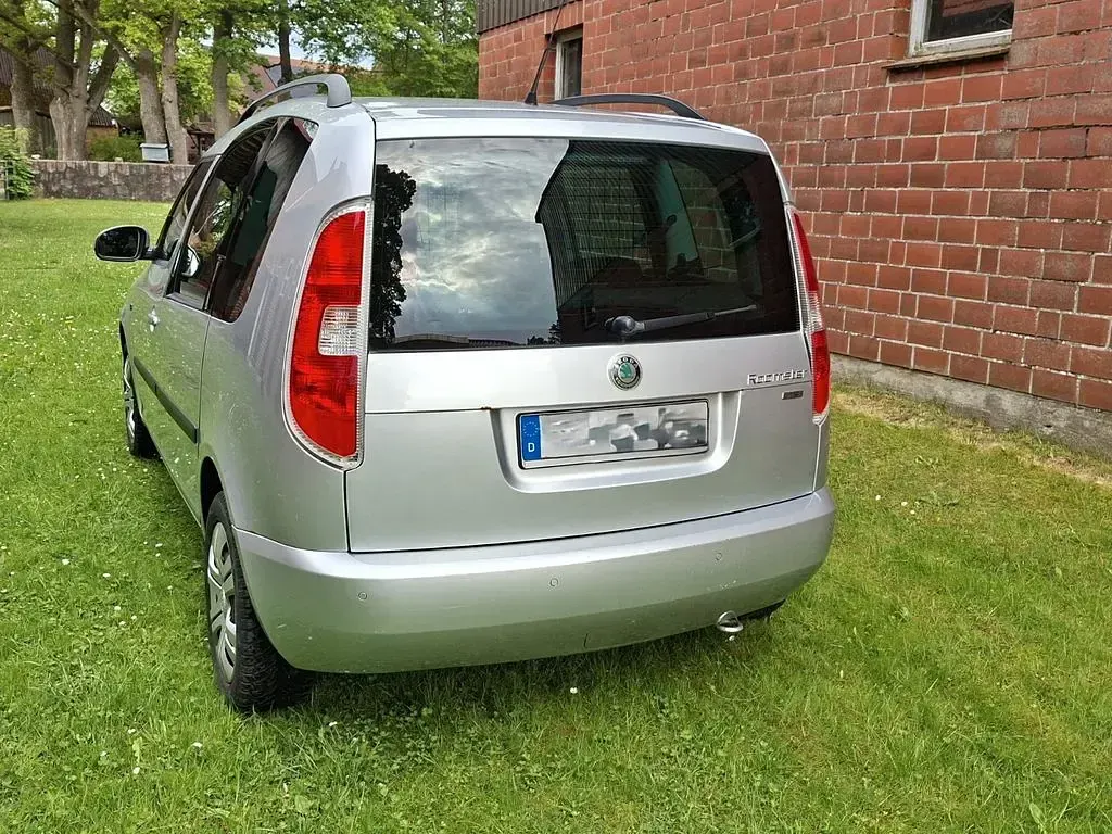 Gebraucht Skoda Roomster 86 PS (63 kW) 2012 Silber Van / Kleinbus