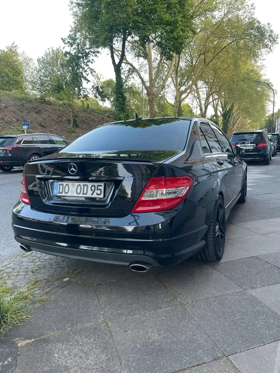 Gebraucht Mercedes 350 Avantgarde 264 PS (194 kW) 2009 Schwarz Limousine