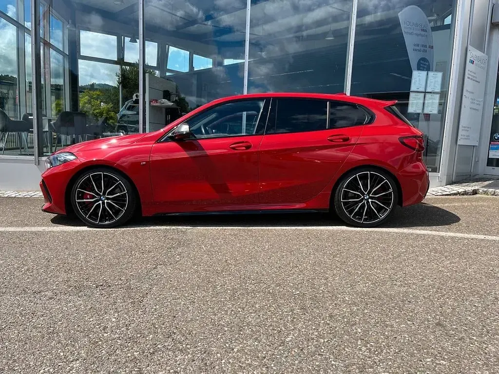 Gebraucht BMW M135 Performance 306 PS (225 kW) 2023 Rot Kleinwagen