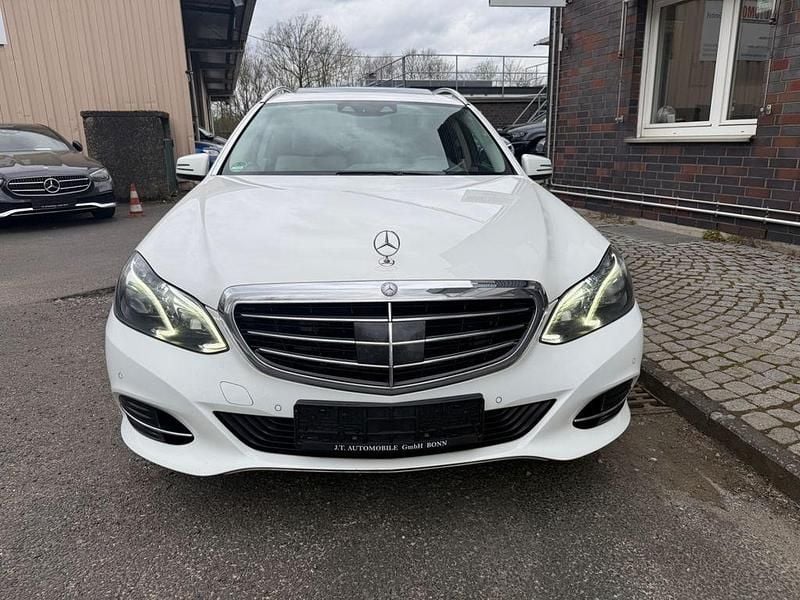 Second-hand Mercedes E350 252 CP (185 kW) 2013 Alb Berlinǎ