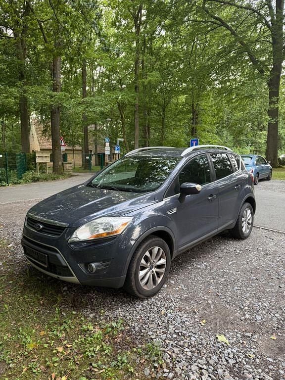 Grau Gebraucht 2011 Ford Kuga Trend SUV | 5.499 € (Fairer Preis) - Bild 1/4