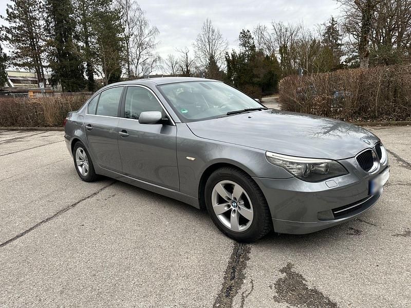 Gebraucht BMW 520 170 PS (125 kW) 2008 Grau Limousine