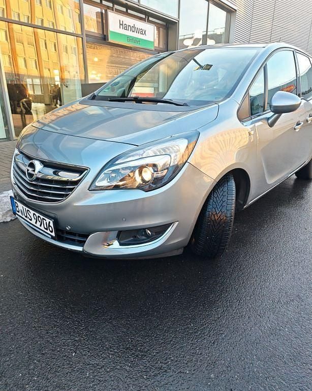 Gebraucht Opel Meriva Edition 140 PS (102 kW) 2014 Silber Van / Kleinbus