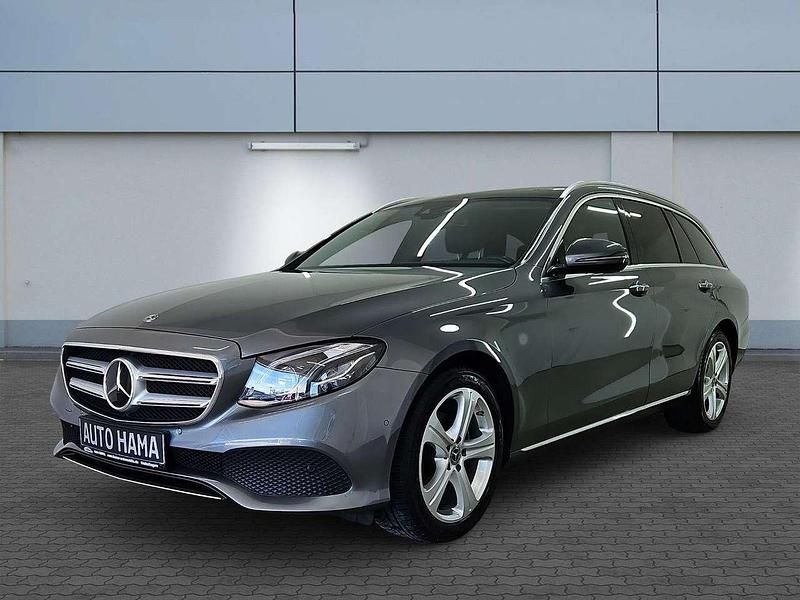 Gebraucht Mercedes E220 Avantgarde 194 PS (142 kW) 2017 Grau Kombi
